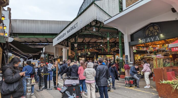 UK retail sales rebounds 3.4% in Jan after dismal Christmas figures