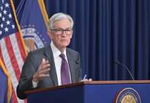 Should Federal Reserve use scenario analysis to handle trade war uncertainty?