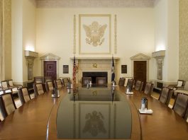 Where are the endpoints of QT? Ample Reserve System vs Demand-driven Floor System Interior of the Board room in the Marriner S. Eccles building: ec_37