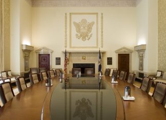 Where are the endpoints of QT? Ample Reserve System vs Demand-driven Floor System Interior of the Board room in the Marriner S. Eccles building: ec_37