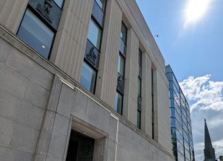 Bank of Canada drops interest rate to 2.5% — also a risk management cut